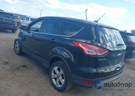 2015 Ford Escape Se z USA, uszkodzony, nr VIN 1FMCU0GX0FUB80291